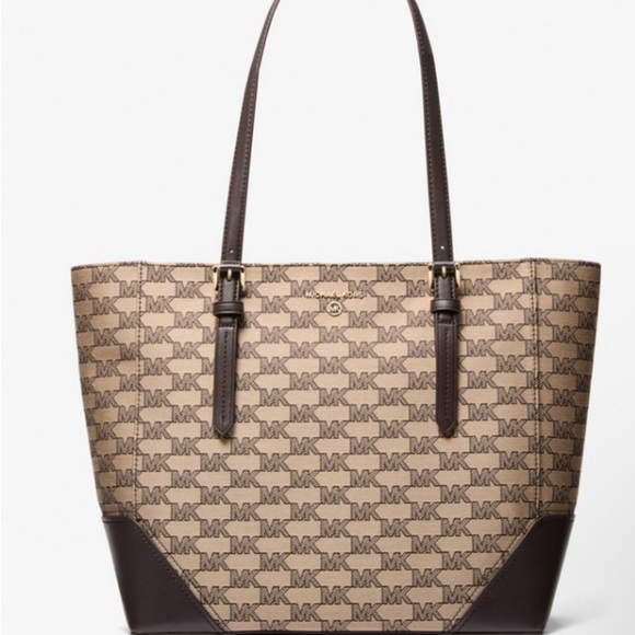 🤎MICHAEL KORS🤎Aria Large Signature Logo
Jacquard Tote Bag/Chocolate Combo/NWT - Picture 1 of 10